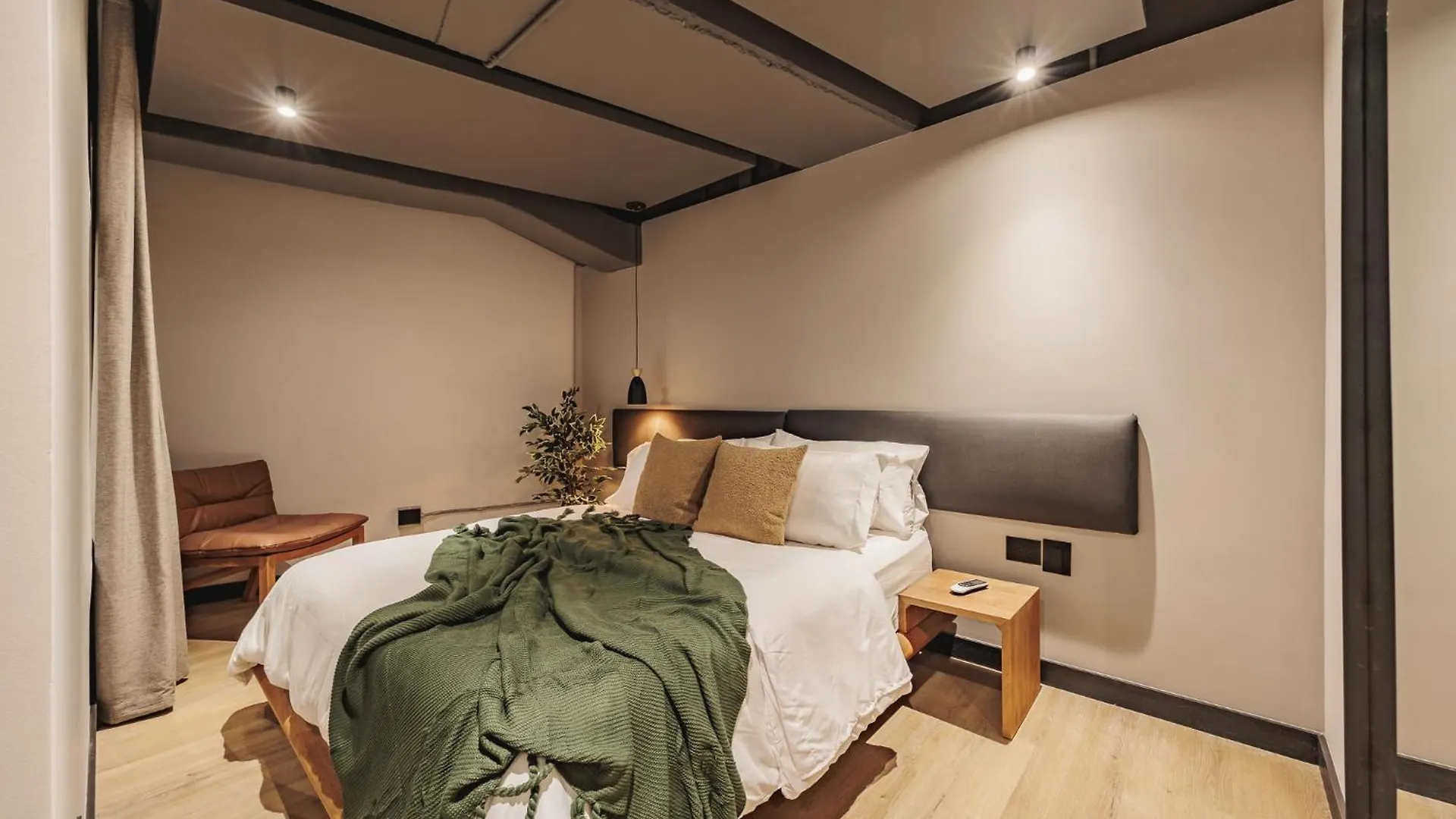 H10 - Provenza Apartment Medellin 0*,  Colombia