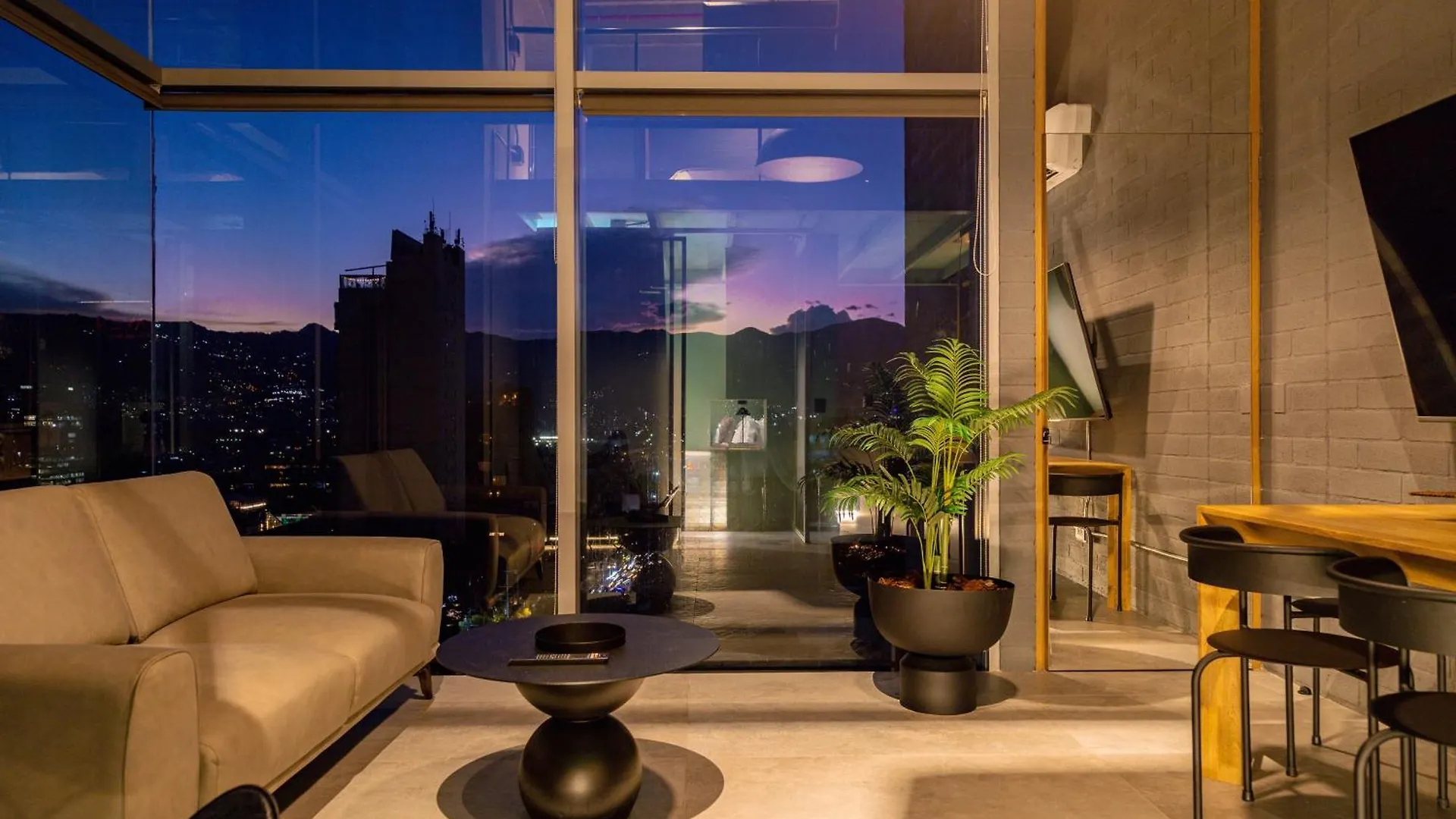 H10 - Provenza Apartment Medellin