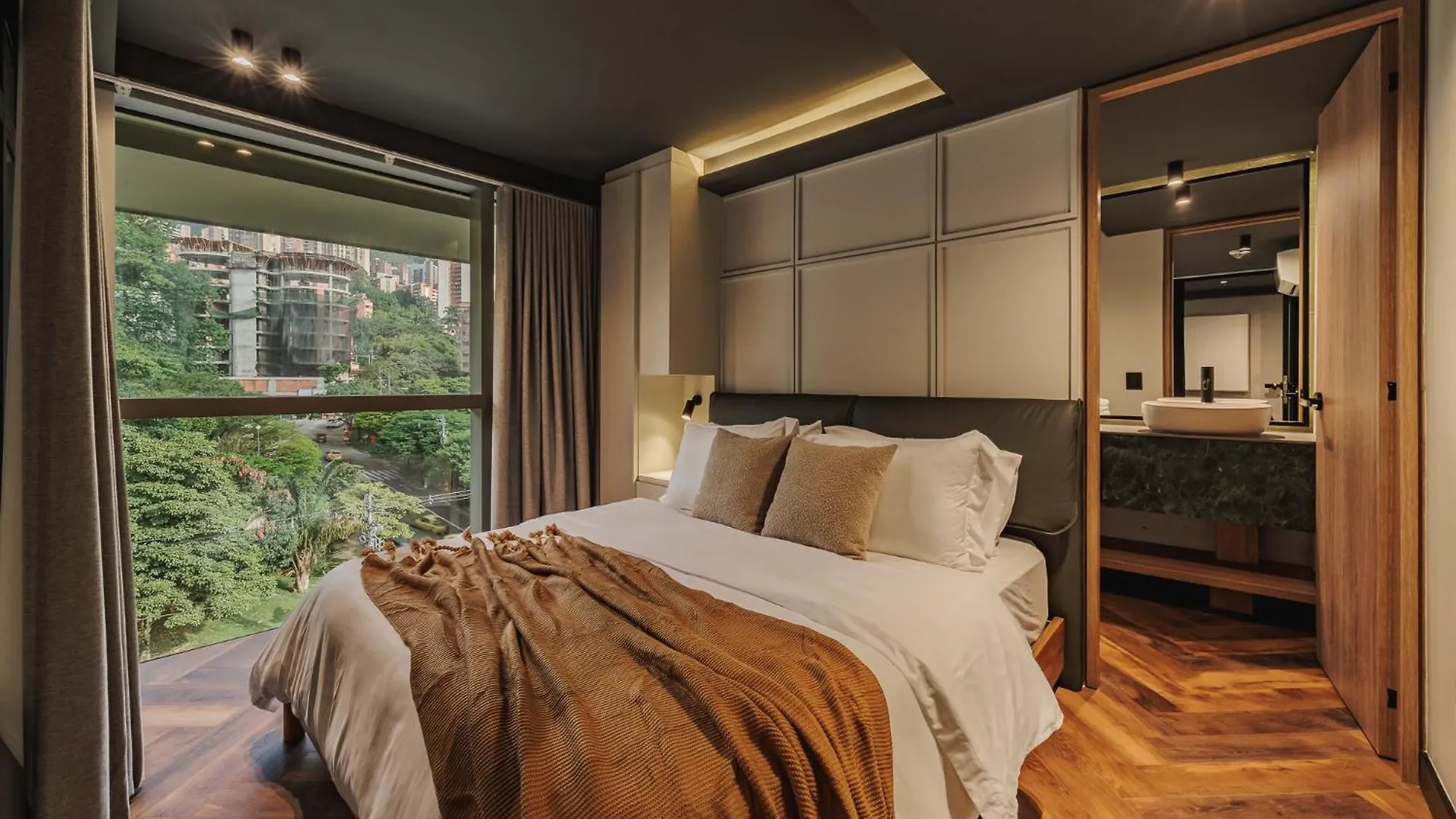 H10 - Provenza Apartment Medellin