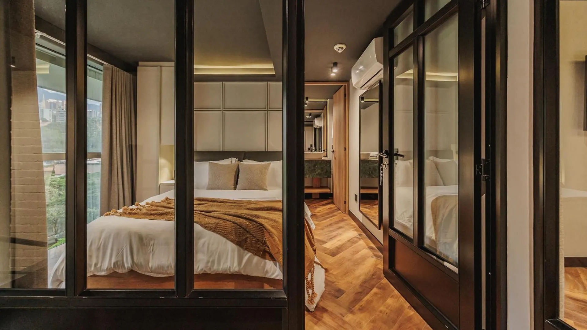 H10 - Provenza Apartment Medellin 0*,  Colombia