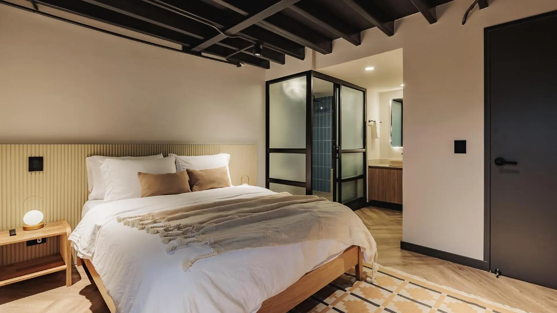 H10 - Provenza Apartment Medellin Colombia