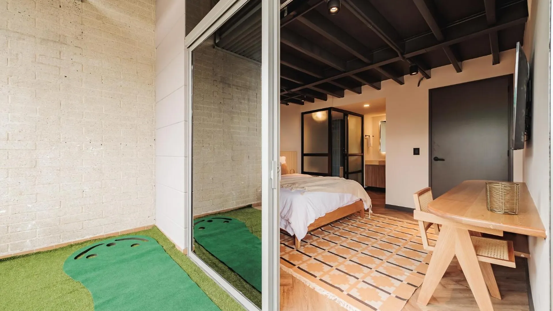 H10 - Provenza Apartment Medellin 0*,  Colombia