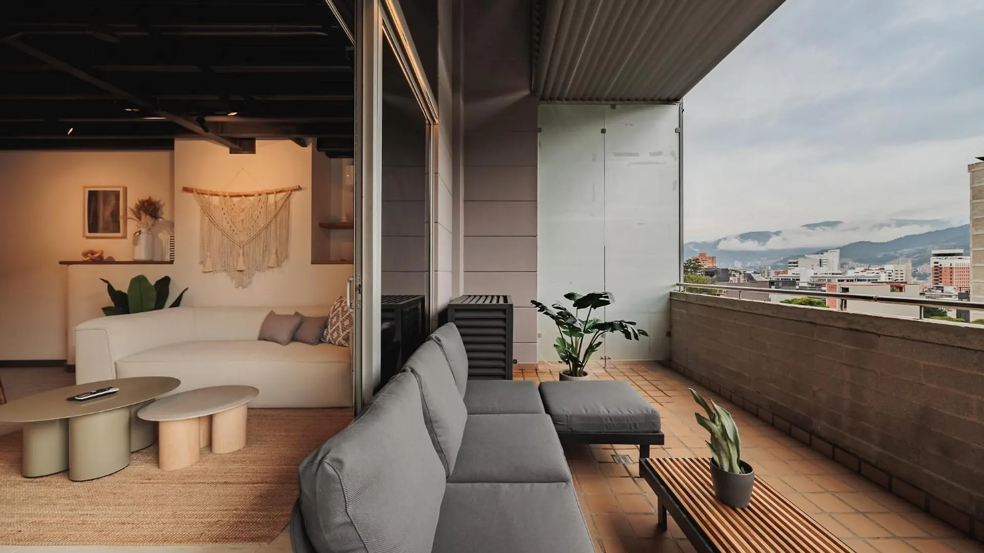 H10 - Provenza Apartment Medellin Colombia